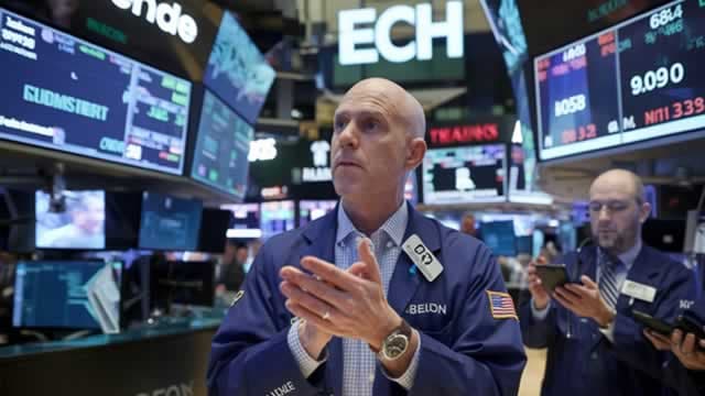 Friday's Final Takeaways: Tech's Tough Week & Market Pricing Fed Rate Hold